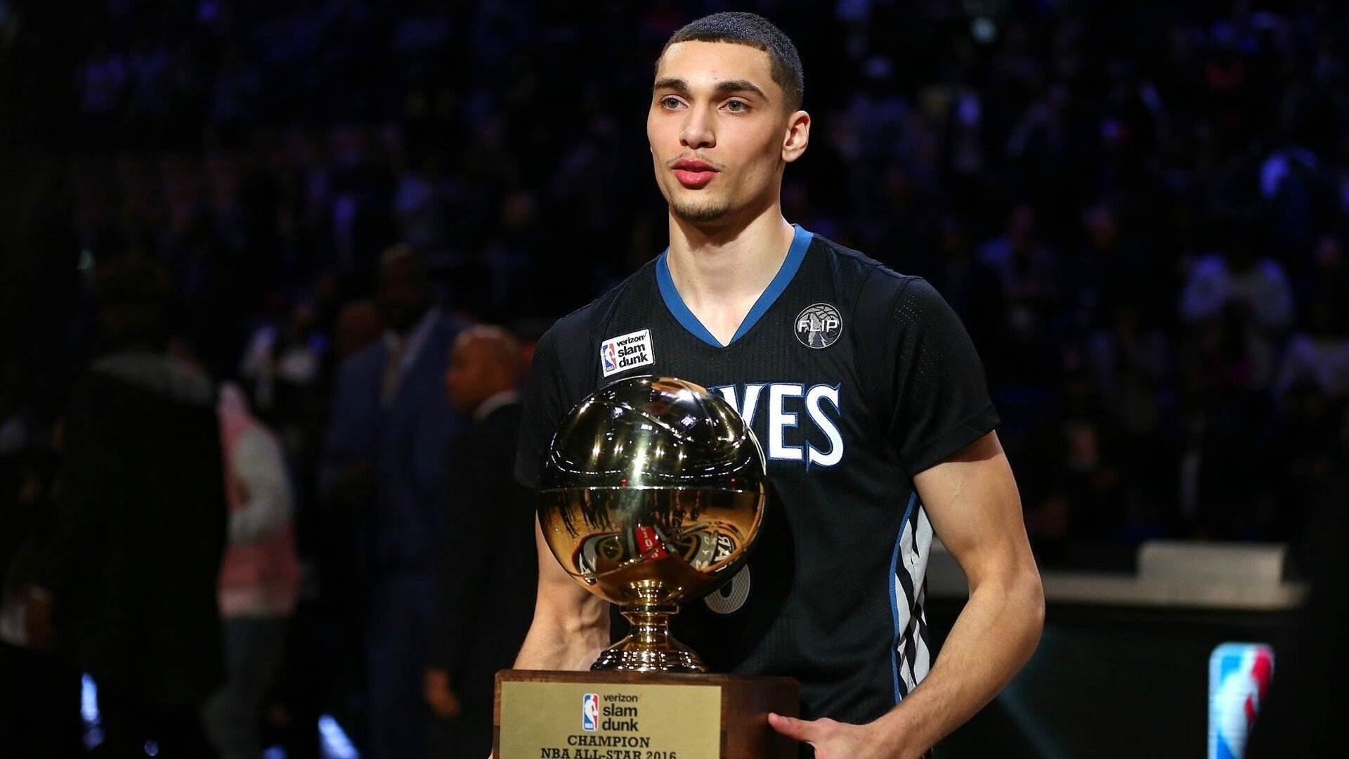 托桑·埃夫布奥姆万在NBA夏季联赛中表现出色，埃托奥布冯