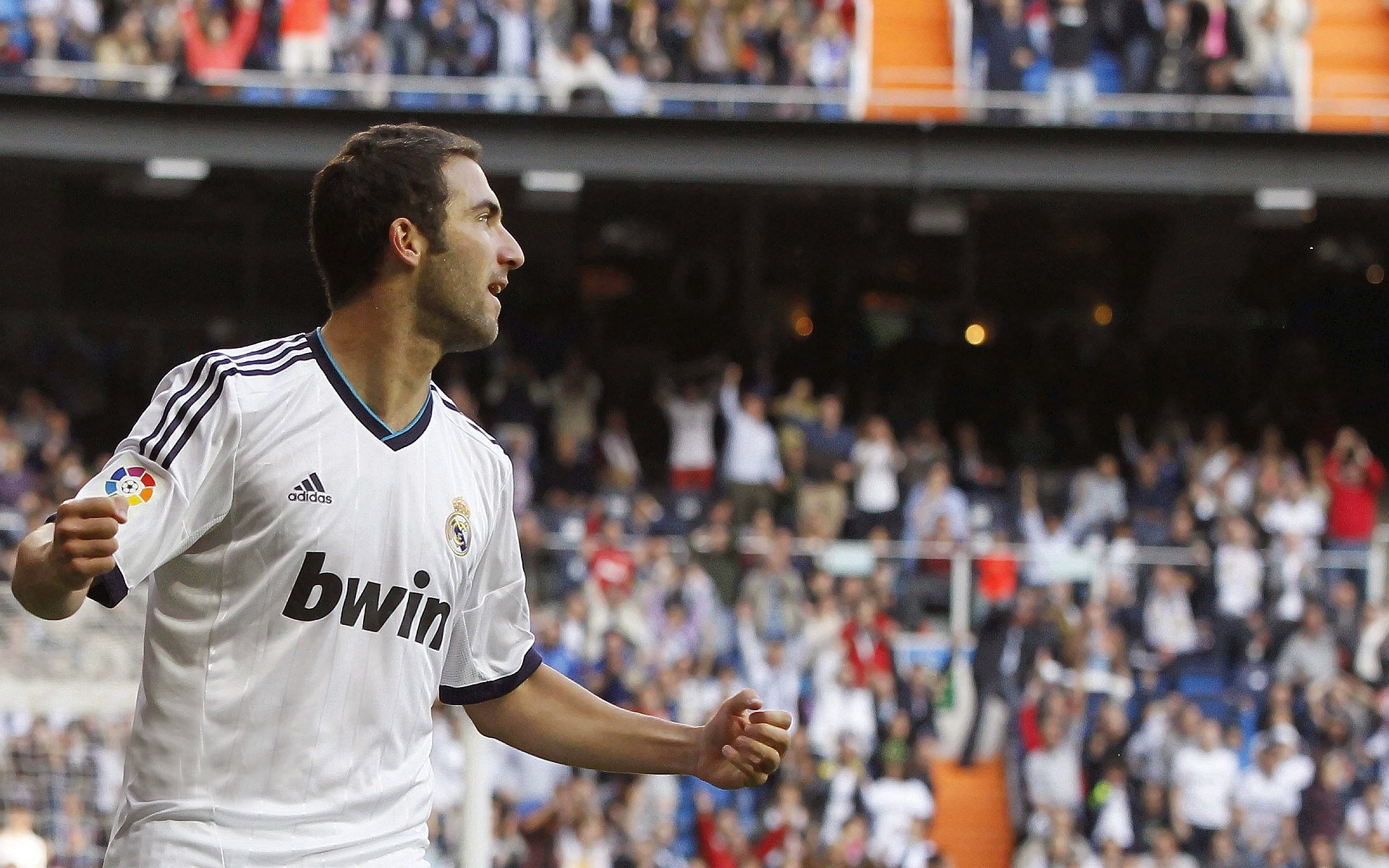 开云体育官网下载-五大联赛中场转移次数变化是否影响边路发挥效果，五大联赛转会期结束时间